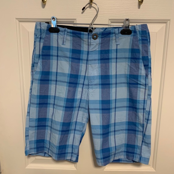 Boys Volcom Blue Plaid Shorts Size  XL 30 / 20 - Picture 1 of 9